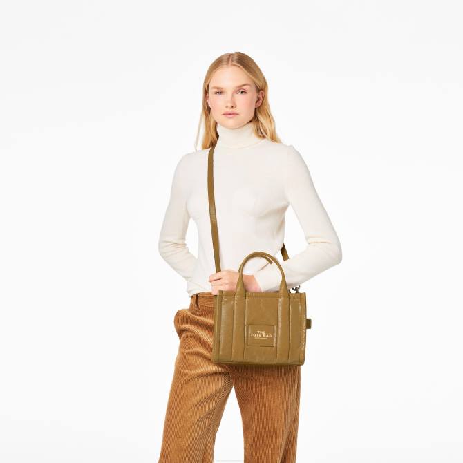 HN66114 Marc Jacobs sjajna torbica s naborima